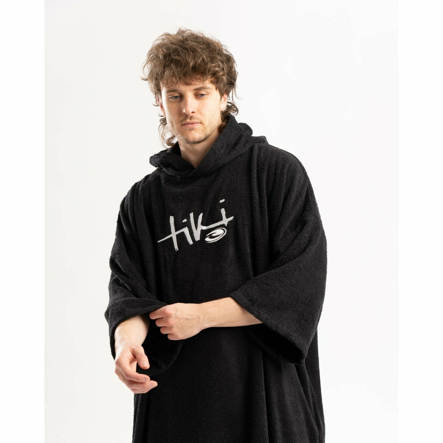 Tiki Adults Hooded Change Robe Black