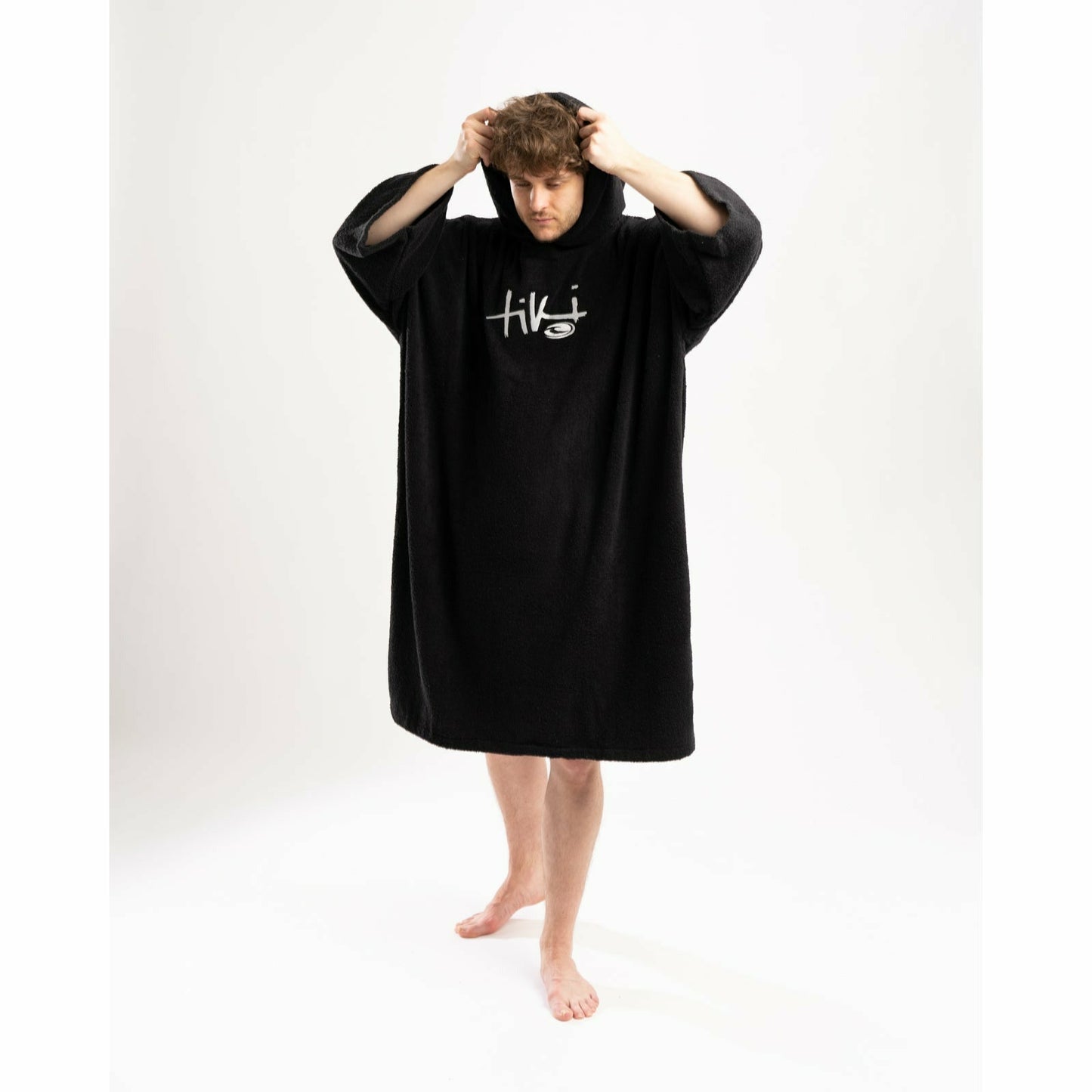 Tiki Adults Hooded Change Robe Black